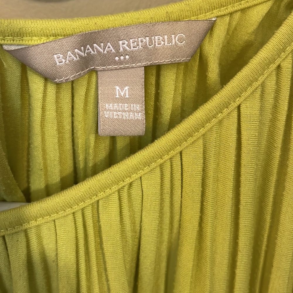 Banana Republic green sleeveless top - Picture 7 of 8